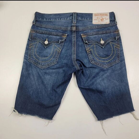 True Religion Wash Blue Jean Shorts Sz 33 Section Ricky QT Jeans Distressed USA - Picture 8 of 10